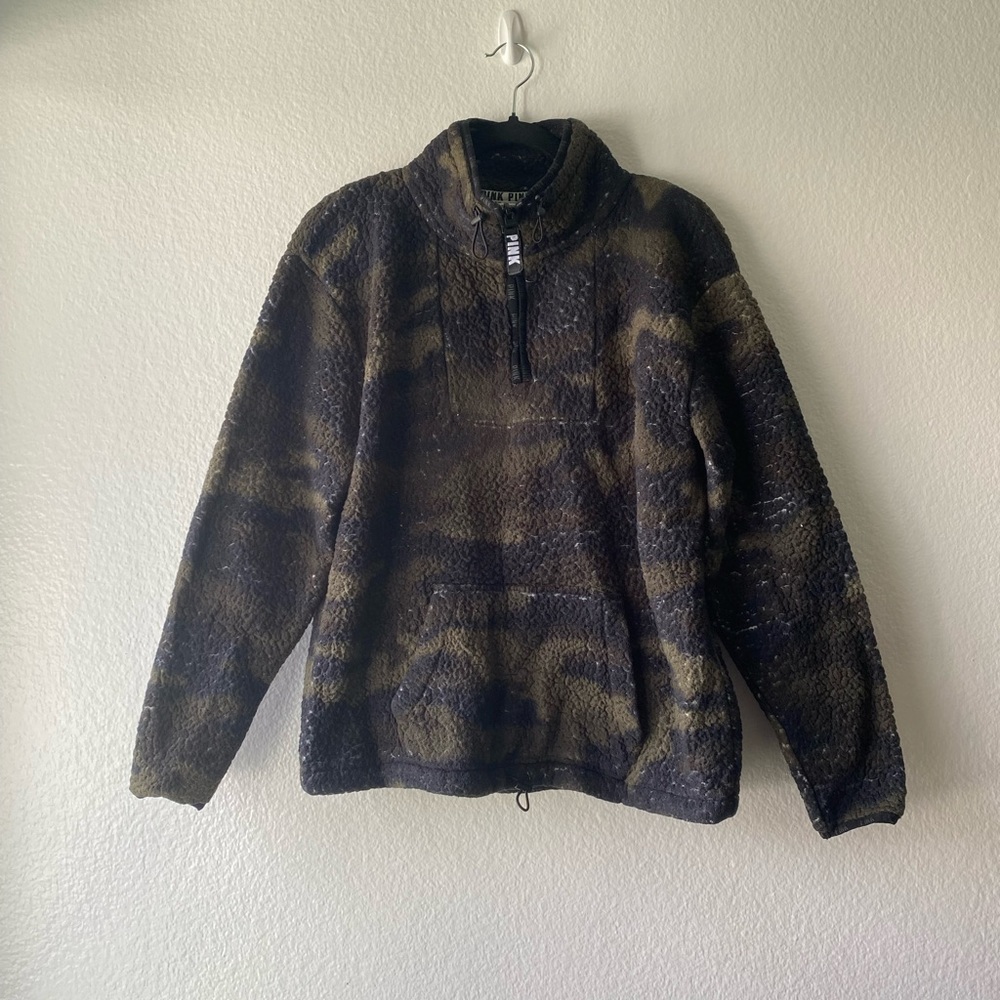 VS PINK Sherpa sweater